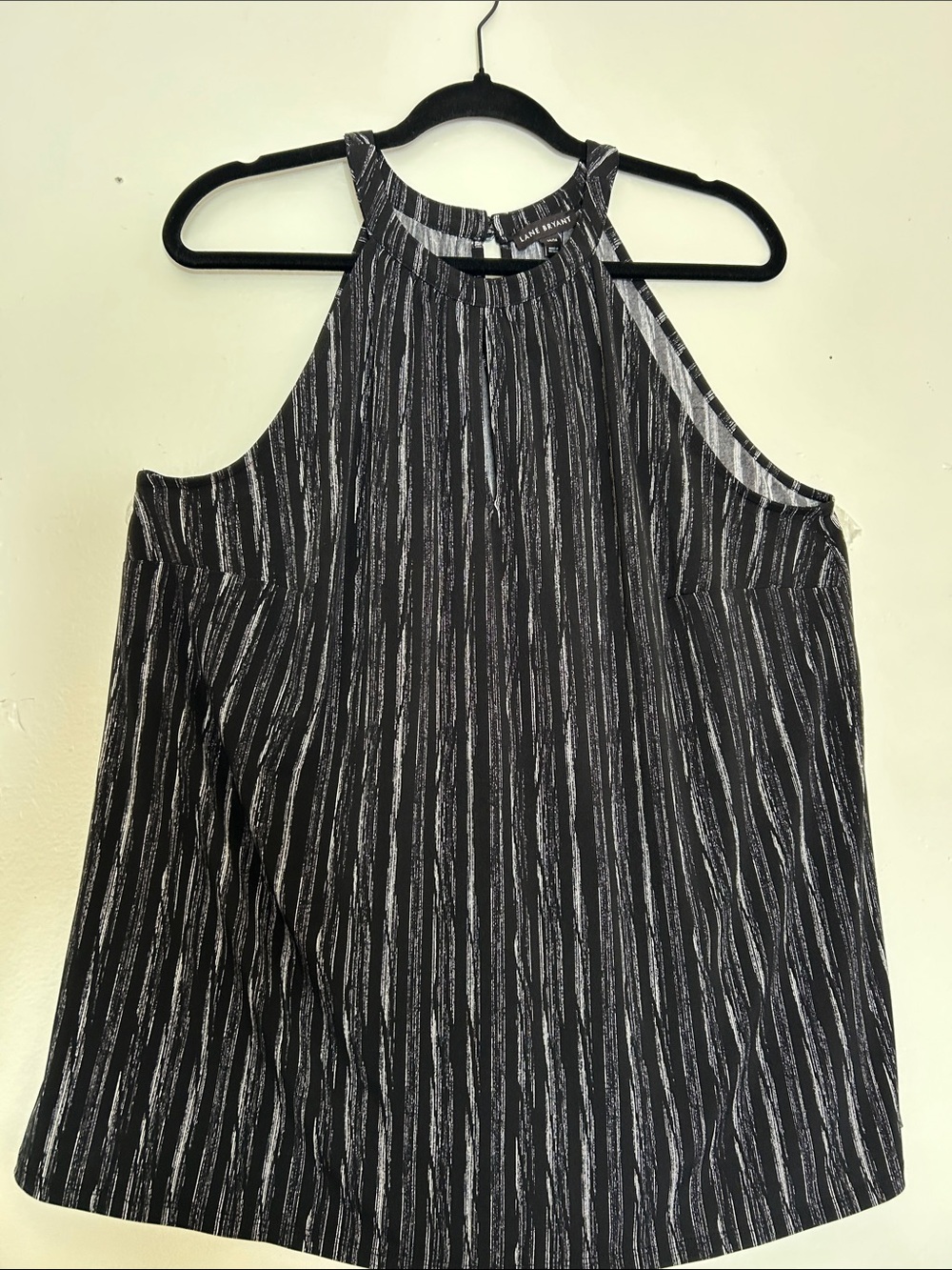 Lane Bryant Black and White Striped Keyhole front and back